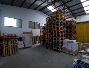 Almacenamiento y logística Almacenamiento y logística